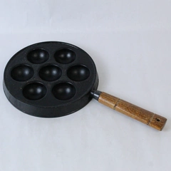 Vintage Nordic Ware Seven Poached Egg Frying Pan Black Wood Handle Kitchen