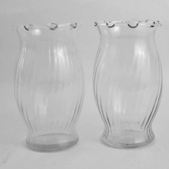 Set of 2 Vintage Ruffled and Ribbed Flower Vases 6.5"