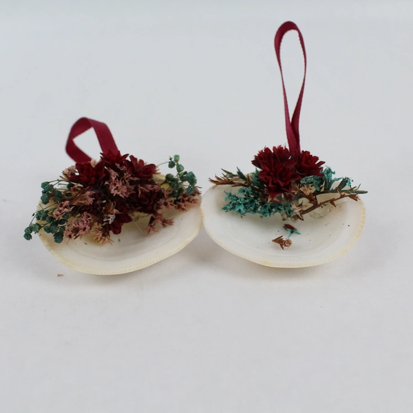 Set of 6 Handmade Beach Shell Christmas Tree Ornaments