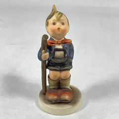Vintage 1960-72 Goebel M J Hummel Figurine Little Hiker 16 2/0 4" W Germany