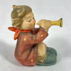 Vintage 1968 Goebel M J Hummel Girl With Horn Figurine 391 W. Germany 2.75 Inch