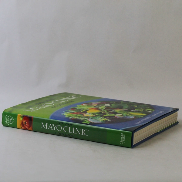 The New Mayo Clinic Cookbook by Maureen Callahan 2004 Oxmoor House HC DJ