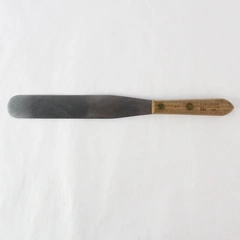 Lamsonsharp Pro 7.75 in Stainless Blade Wooden Handle Icing Spatula