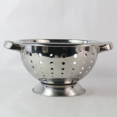 Vintage Unbranded Stainless Steel Colander for Fruits Vegetables Pasta 