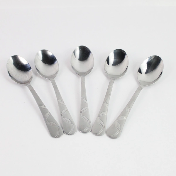Lot of 5 Cambridge Stainless Steel Dinner Spoons With Abstract Pattern Design