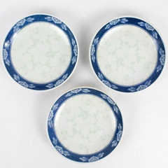 Set of 3 Unbranded Japanese Porcelain Blue White Leaves 6" Diameter Plates
