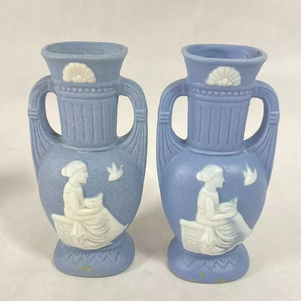 5 Blue Double Handle Bud Vases With White Figures Made In Occupied Japan 4 Inch