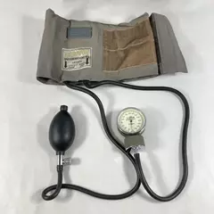 Marshall Aneroid Sphygmomanometer Model 108-M Meter Case Gauge Original Box