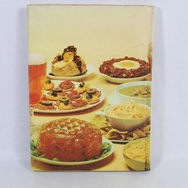 The Blender Way To Better Cooking by Betty Sullivan 1965 1st Edition HC
