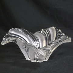 Mikasa Belle Epoque Era Swirl Wave Frosted Decorative Centerpiece Bowl