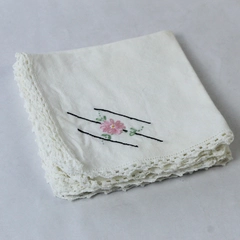 Lot of 4 Vintage Hand Embroidered Cloth Napkins White Dining Room Decor