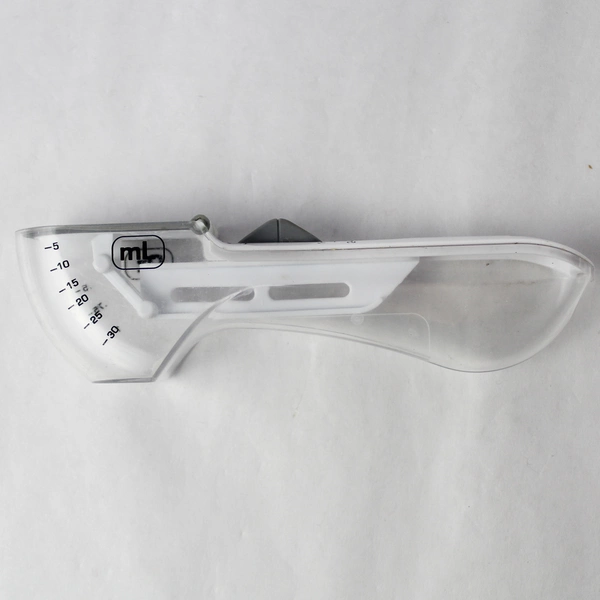 The Pampered Chef Easy Adjustable Sliding Plastic Measuring Spoon