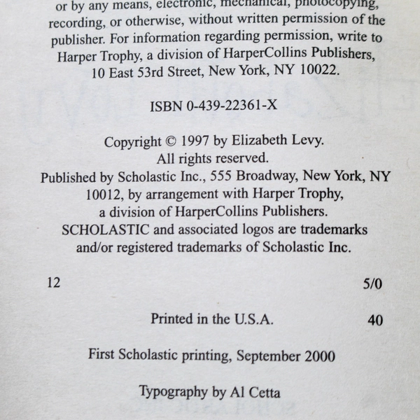 My Life as a Fifth-Grade Comedian by Elizabeth Levy 2000 Scholastic Paperback