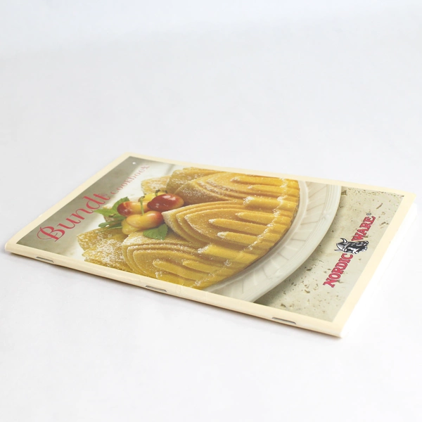 Vtg 2004 Cookbook Nordic Ware Bundt Pan Cake Muffin Entree Desserts Recipes
