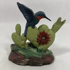 Sisco Hummingbird on Cactus Figurine Pre-Owned Small Chip 5.5" Tall