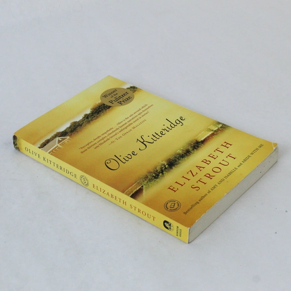 Olive Kitteridge by Elizabeth Strout 2008 Paperback Pulitzer Prize Winner