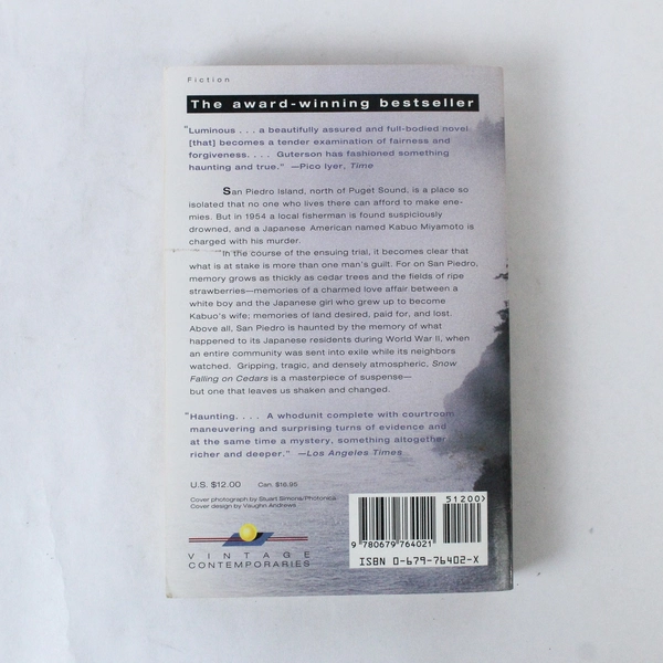 Snow Falling on Cedars by David Guterson 1995 Paperback