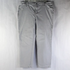 Chico's Women's Size 2.5 Gray Ankle Jeans Pants Faux Pockets Belt Loops