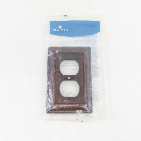 Lot of 6 Mixed Wood Look Wall Switch & Outlet Covers 2 Single 1 Double 4 Outlet