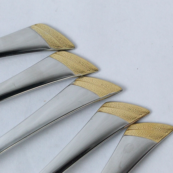 Lot of 5 Oneida Stainless Golden Stanza Teaspoons Glossy Flatware Gold Accent