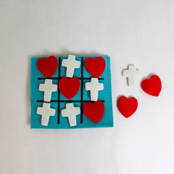 Lot of 6 Oriental Trading Company Jesus Loves Me So Tic Tac Toe Set Felt Game