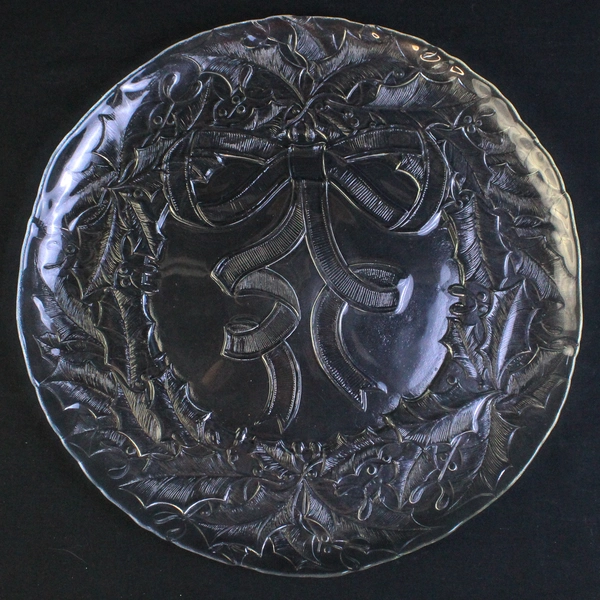 Arcoroc Happy Holidays Wreath Serving Platter Christmas Clear Etched Glass Decor