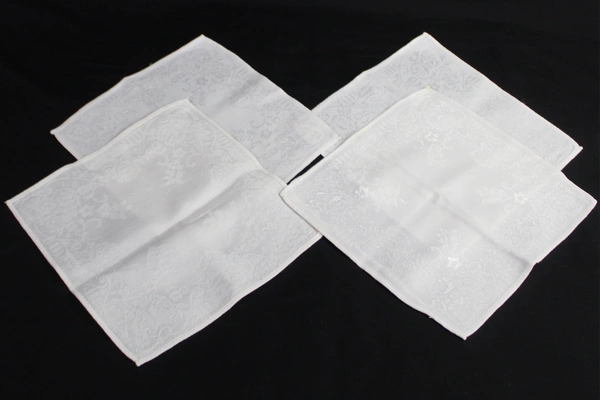 Lot of 4 Woven Cloth Napkins Cream Straight Hem Dining Home Decor