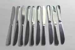 Lot of 10 Oneida Avery Stainless Steel Modern Dinner Knives 9.25" Good Condition