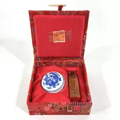Chinese Name Stamp Claudia with Dragon & Ceramic Wax Pot Pre-Owned