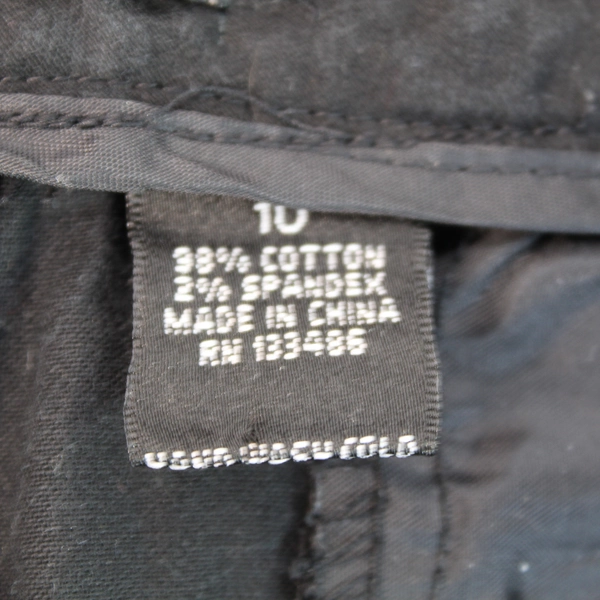 Ninety Women's Cropped Pants Size 10 Black with Pockets & Button Closure