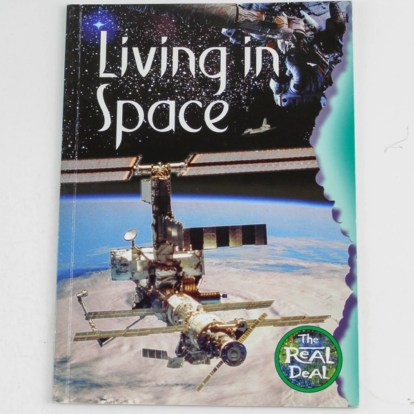 Living In Space by Sharon Dalgleish 2003 Sundance PB Book Good Condition