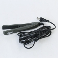 Slik Stik 1/2 Inch Mini Travel Hair Straightener Flat Iron Model 1945CS 453 Gray