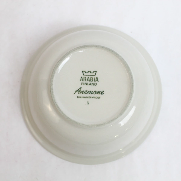 Arabia Made in Finland Anemone Blue Coupe Cereal Bowl 6.25 Inch Marked 1