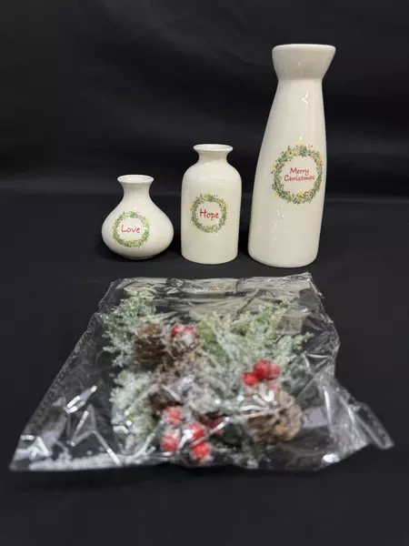 Christmas 3 Piece Vase And Artificial Flower Set Merry Love Hope Small Med Large