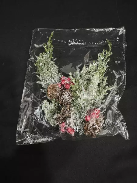 Christmas 3 Piece Vase And Artificial Flower Set Merry Love Hope Small Med Large