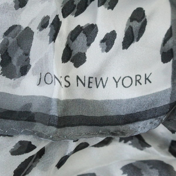 Lot of 4 Black White Gray Scarf Shawls Lightweight Dots Animal Pattern Stripes