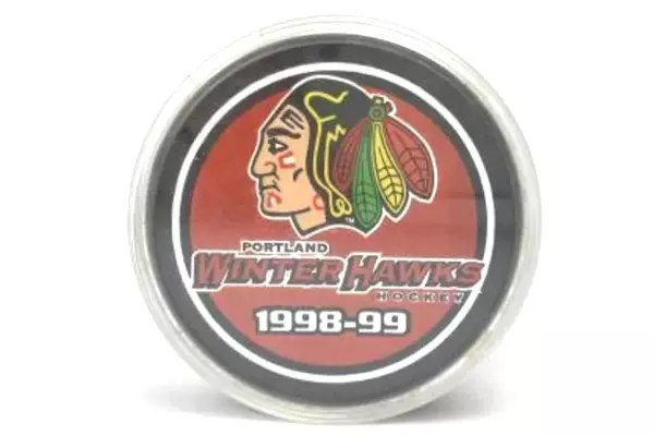WHL Portland Winter Hawks 1998-1999 Hockey Puck Case Minor League