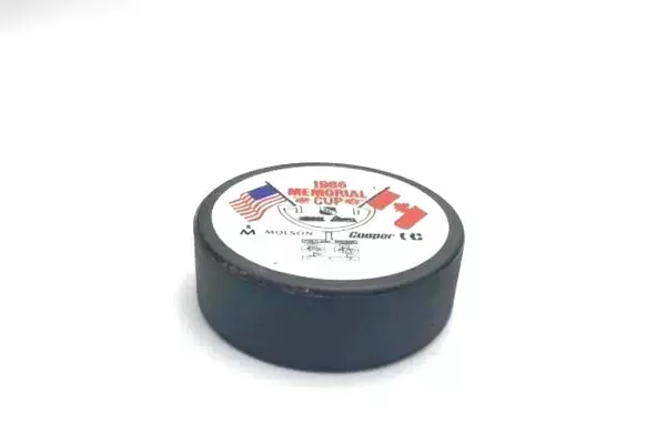 WHL 1986 Memorial Cup Hockey Puck Souvenir Canada Molson Cooper