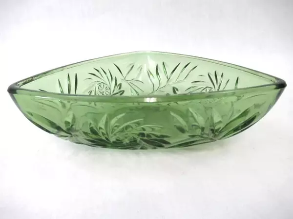 Vintage Hazel Atlas Trinket Candy Dish 6045 Green Glass Pinwheel Floral