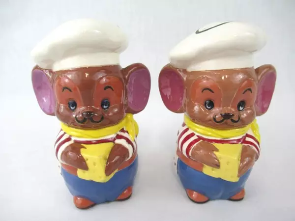 Vintage Ceramic Mouse With Cheese Salt & Pepper Shaker Set