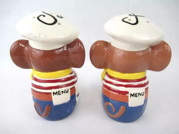 Vintage Ceramic Mouse With Cheese Salt & Pepper Shaker Set