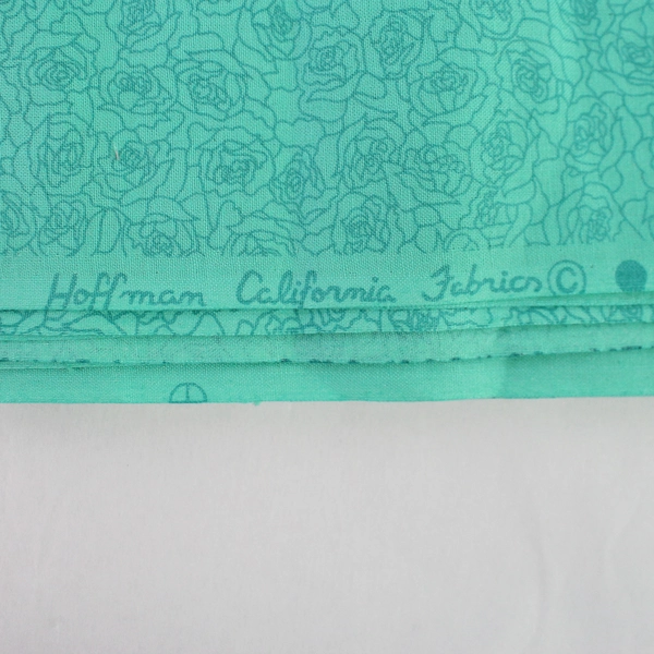 Unbranded Rose Pattered Turquoise Blue Faberic Pattern 4.75 yds