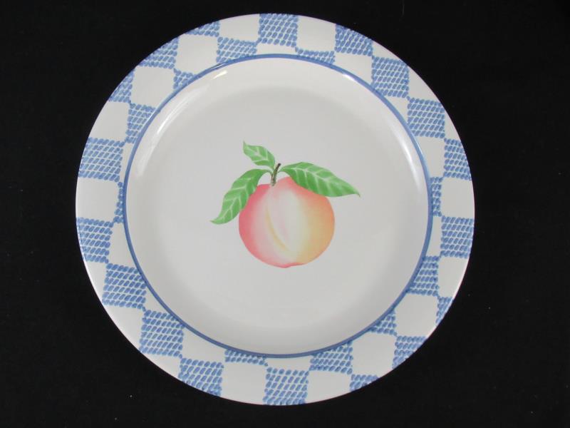 Vintage Pfaltzgraff Hopscotch 10.5 in Dinner Plate Peach Country Made in USA