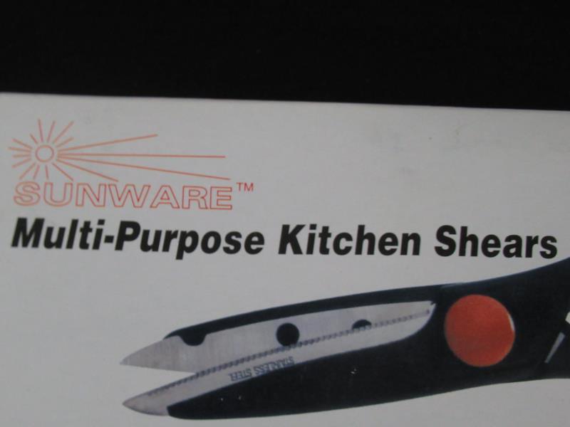 Sunware Multi-Purpose Kitchen Shears Stainless Steel Black Red Original Box