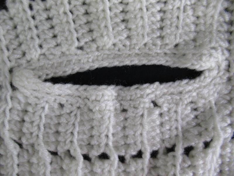 Vintage Handmade Knit Crochet Sleeveless White Cardigan Women's XL Scalloped