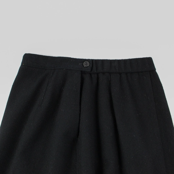 Koret Career Women's Size 12 Black Wool Midi Pencil Skirt Pre-Owned