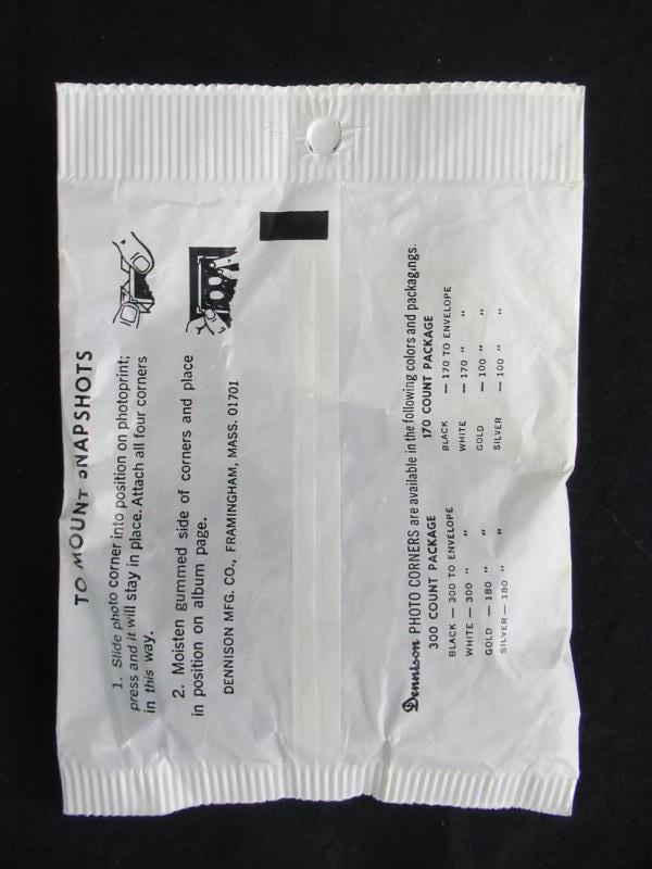 300 Dennison Black Photo Mounting Corners