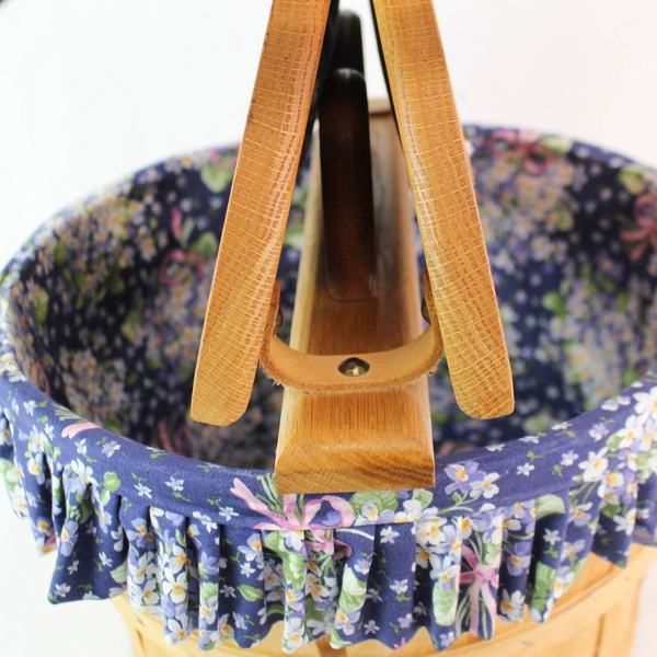 Oak Street Woodcrafts Oak Lid Bushel Picnic Basket Blue Floral Fabric Lining