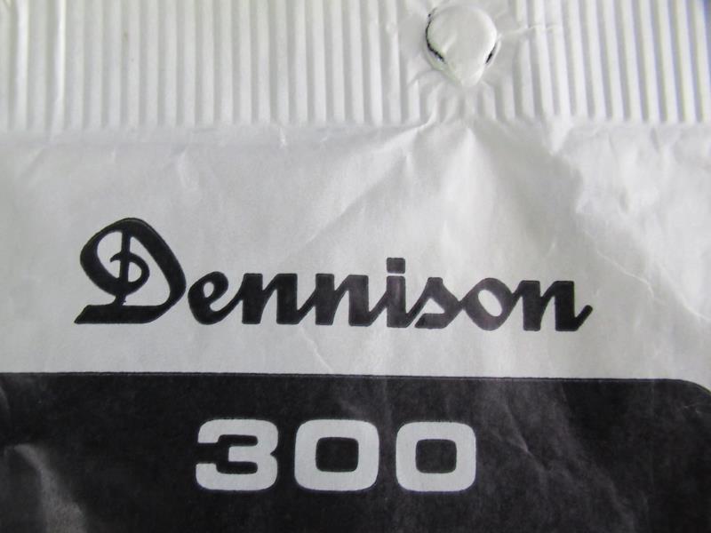 300 Dennison Black Photo Mounting Corners