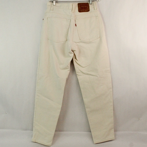 Levi's Women's 550 White Relaxed Fit Tapered Leg Pants Boyfriend Jeans Size 9